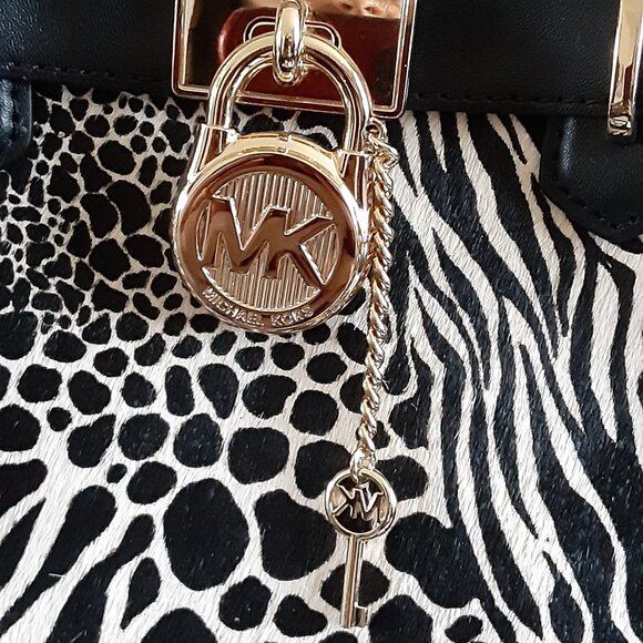 SOLD Michael Kors Hamilton Bag - Picture 7 of 7